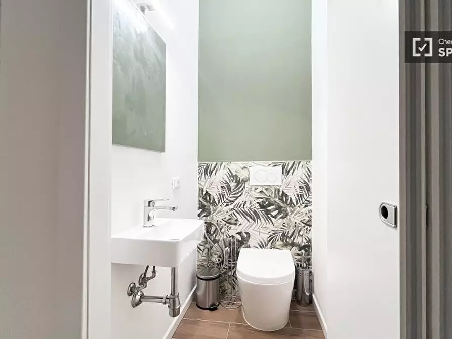 Immagine 14 di Camera condivisa in affitto  in Via Quadronno a Milano