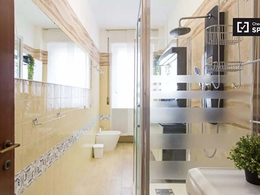 Immagine 12 di Ufficio in affitto  in Via Egadi a Milano