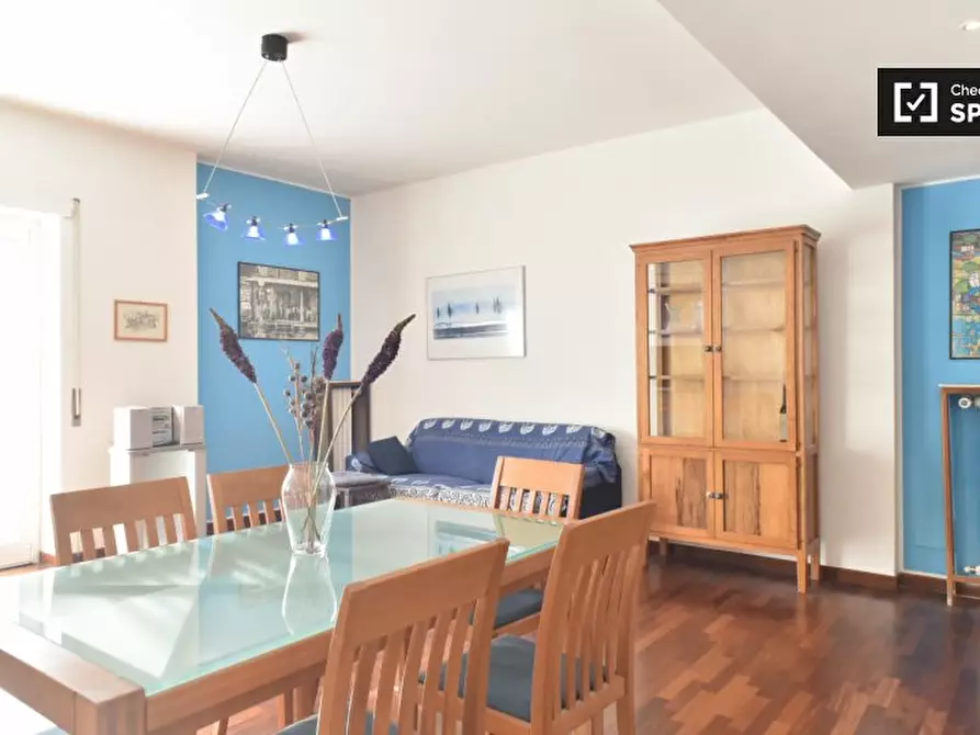 Immagine 6 di Camera condivisa in affitto  in Via Ivanoe Bonomi a Roma