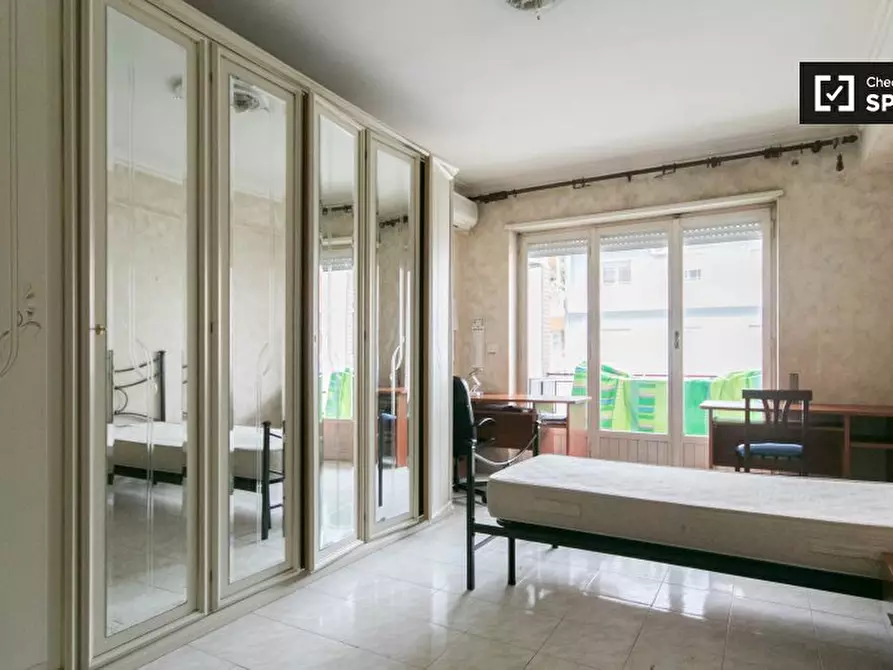 Immagine 2 di Camera condivisa in affitto  in Via delle Cave di Pietralata, 00157 Roma RM, Italy a Roma