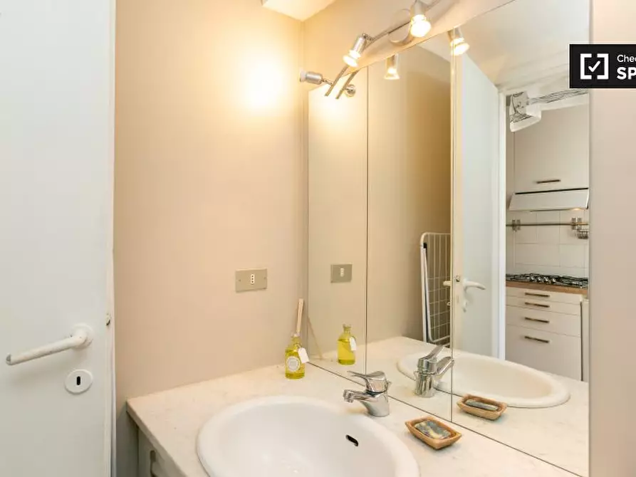 Immagine 16 di Ufficio in affitto  in Via Lodovico Il Moro, 20143 Milano MI, Italy a Milano