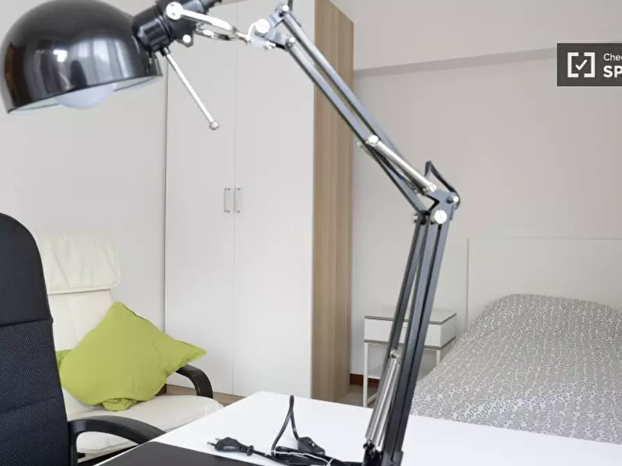 Immagine 2 di Camera condivisa in affitto  in Via dell'Innovazione a Milano