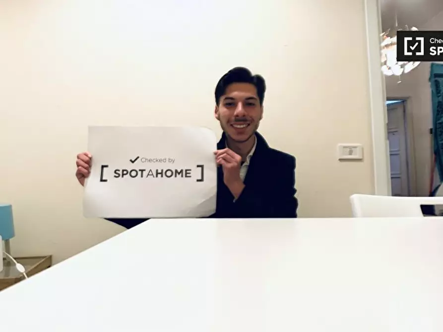 Immagine 6 di Camera condivisa in affitto  in Via Alessandro Cialdi a Roma