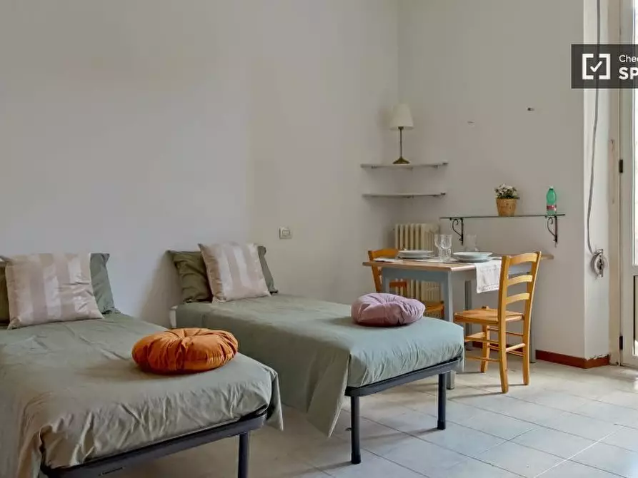 Immagine 6 di Ufficio in affitto  in Viale Famagosta a Milano