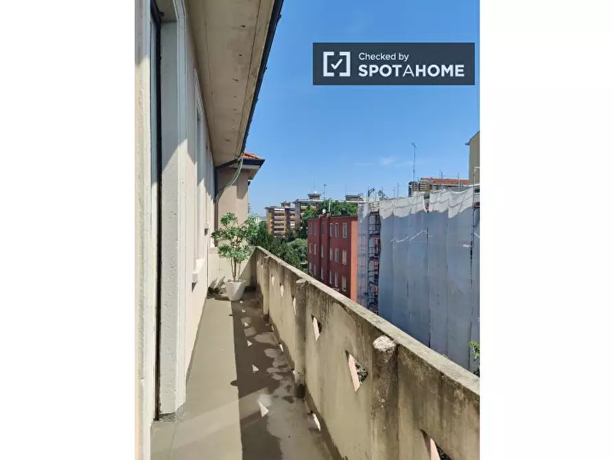 Immagine 14 di Appartamento in affitto  in Viale Famagosta a Milano