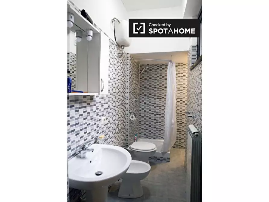 Immagine 10 di Ufficio in affitto  in Via Ildebrando Vivanti a Roma