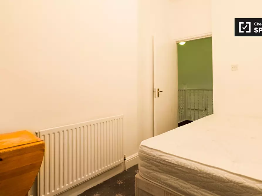 Immagine 7 di Appartamento in affitto  in Bethnal Green Road a Poplar