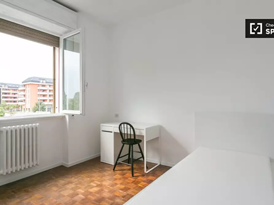 Immagine 3 di Camera condivisa in affitto  in Via Monti Sabini a Milano