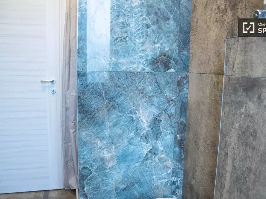 Immagine 8 di Appartamento in affitto  in Via del Forte Braschi a Roma