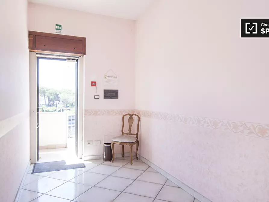 Immagine 7 di Camera condivisa in affitto  in Via Fraconalto a Roma