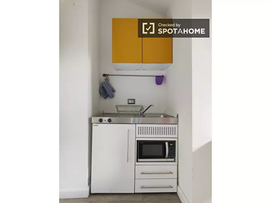 Immagine 4 di Ufficio in affitto  in Via Bramante a Milano