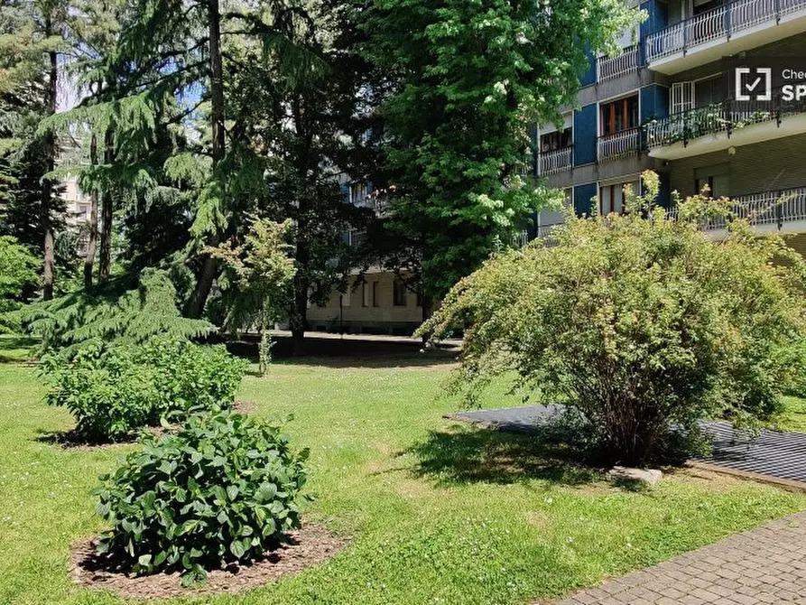 Immagine 12 di Ufficio in affitto  in Viale Famagosta a Milano