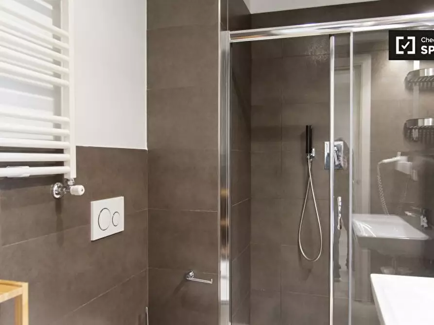 Immagine 10 di Appartamento in affitto  in Via di Acqua Bullicante a Roma