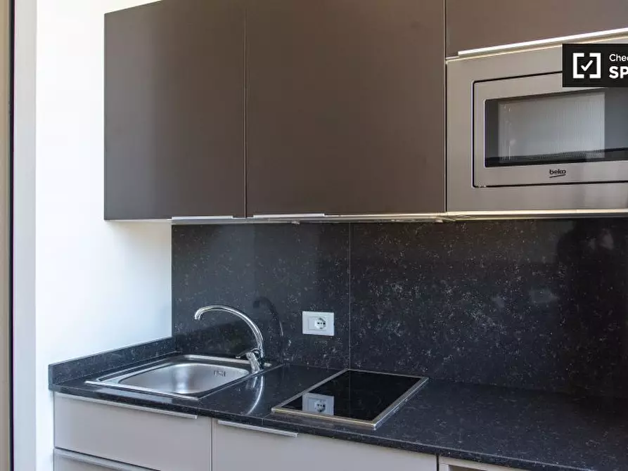 Immagine 6 di Appartamento in affitto  in Via della Marranella a Roma