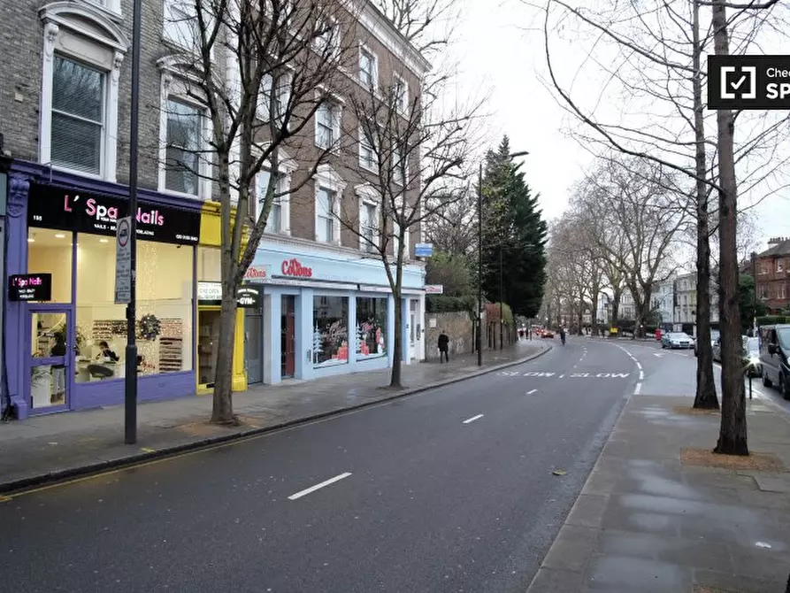 Immagine 11 di Appartamento in affitto  in Notting Hill Gate a Kensington