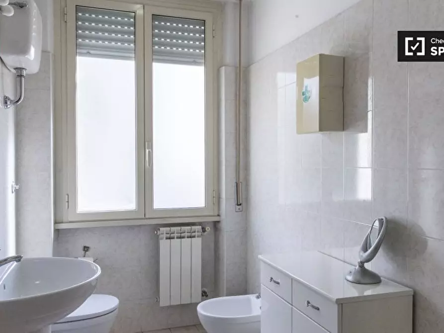 Immagine 7 di Camera condivisa in affitto  in Via Portuense a Roma