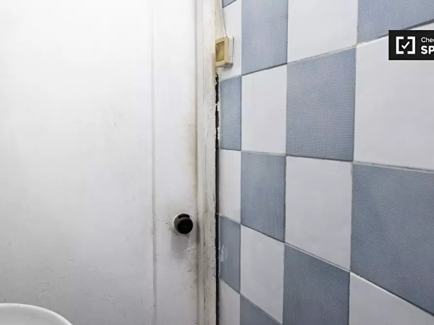 Immagine 8 di Camera condivisa in affitto  in Circonvallazione Nomentana a Roma