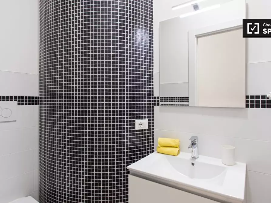 Immagine 19 di Camera condivisa in affitto  in Via Alessandro Milesi a Milano