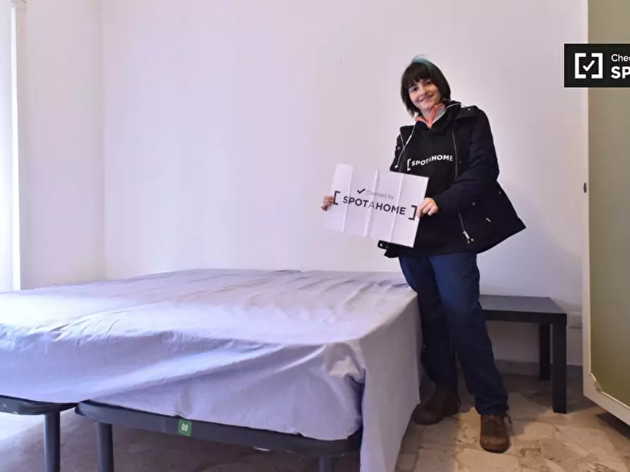 Immagine 5 di Camera condivisa in affitto  in Via Luciano Zuccoli a Roma