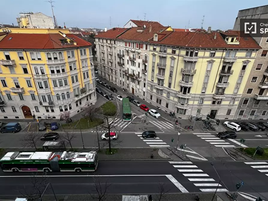 Immagine 10 di Camera condivisa in affitto  in Viale Gran Sasso a Milano