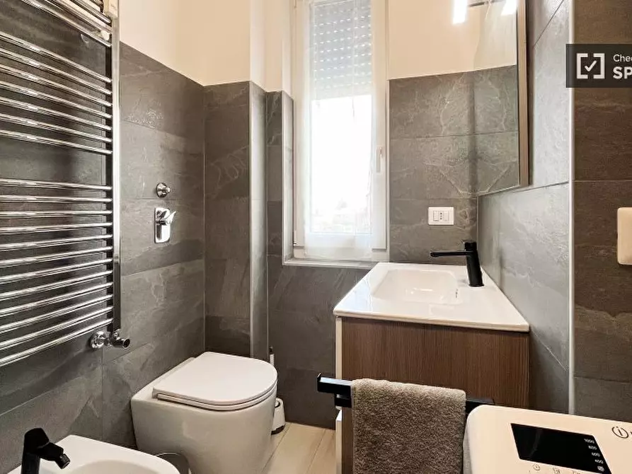 Immagine 11 di Ufficio in affitto  in Via dei Tulipani a Milano