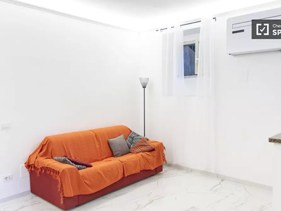 Immagine 14 di Ufficio in affitto  in Piazza Epiro a Roma