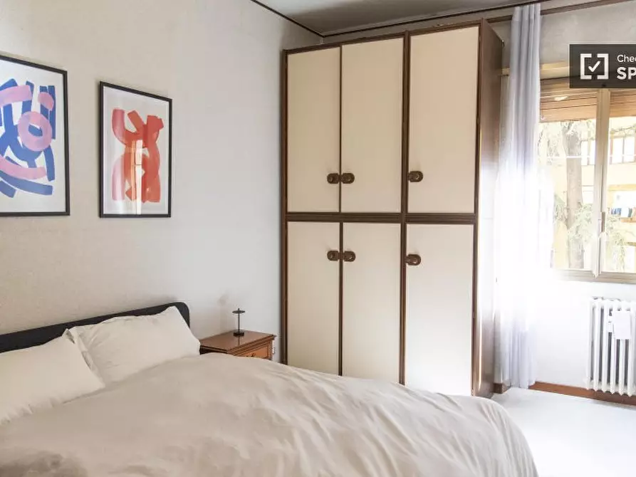 Immagine 18 di Camera condivisa in affitto  in Via Paola Falconieri a Roma