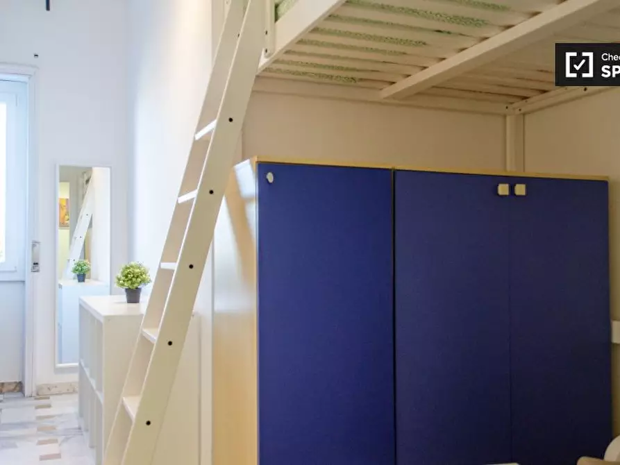 Immagine 4 di Camera condivisa in affitto  in Circonvallazione Nomentana a Roma