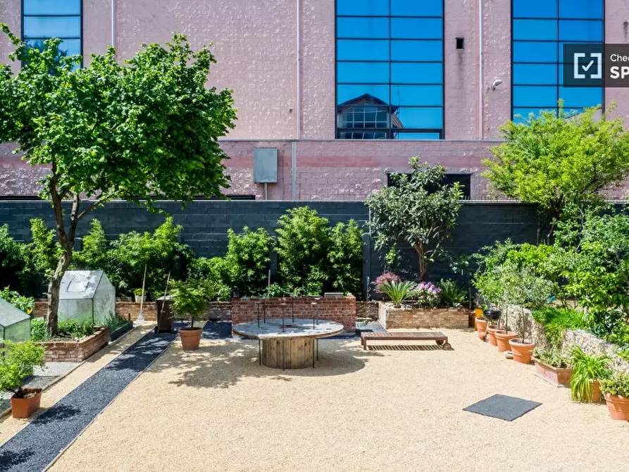 Immagine 15 di Camera condivisa in affitto  in Via Busto Arsizio a Milano