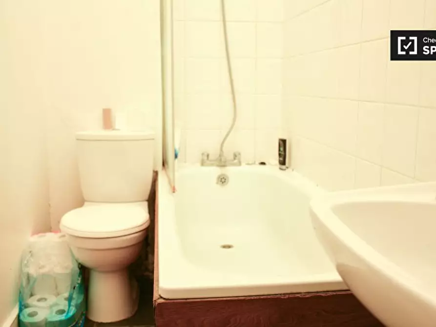 Immagine 18 di Camera condivisa in affitto  in Heyford Terrace a Lambeth