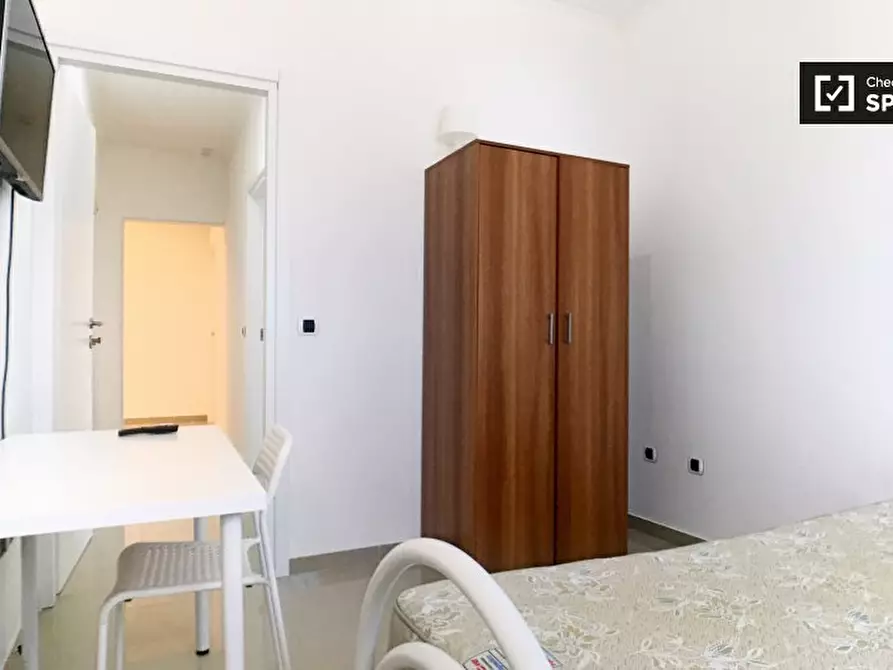 Immagine 2 di Camera condivisa in affitto  in Via Alessandro Litta Modignani, 20161 Milano MI, Italy a Milano