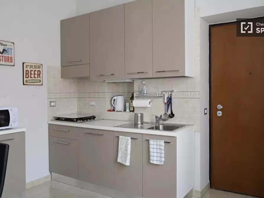 Immagine 6 di Appartamento in affitto  in via Trivulzio a Milano