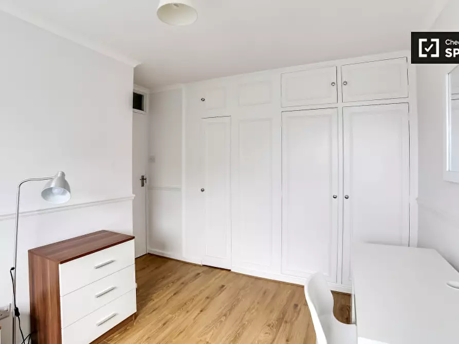 Immagine 3 di Camera condivisa in affitto  in Ollerton Green a Poplar