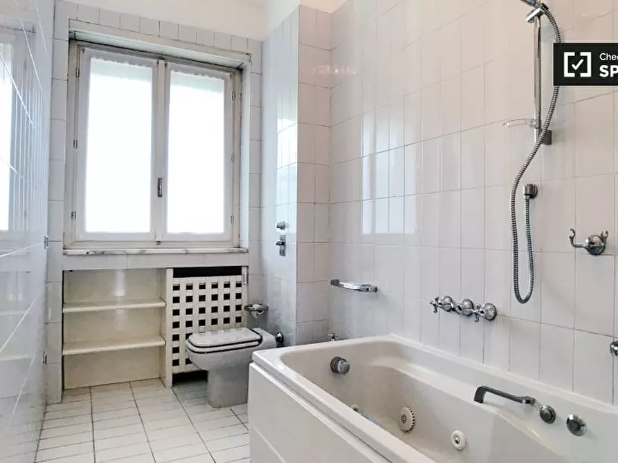 Immagine 18 di Appartamento in affitto  in Via Vincenzo Monti, 20145 Milano MI, Italy a Milano