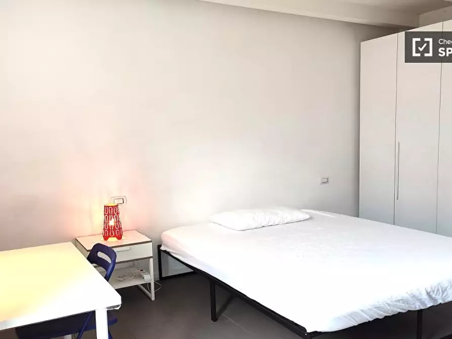 Immagine 5 di Camera condivisa in affitto  in Via di Carcaricola a Roma