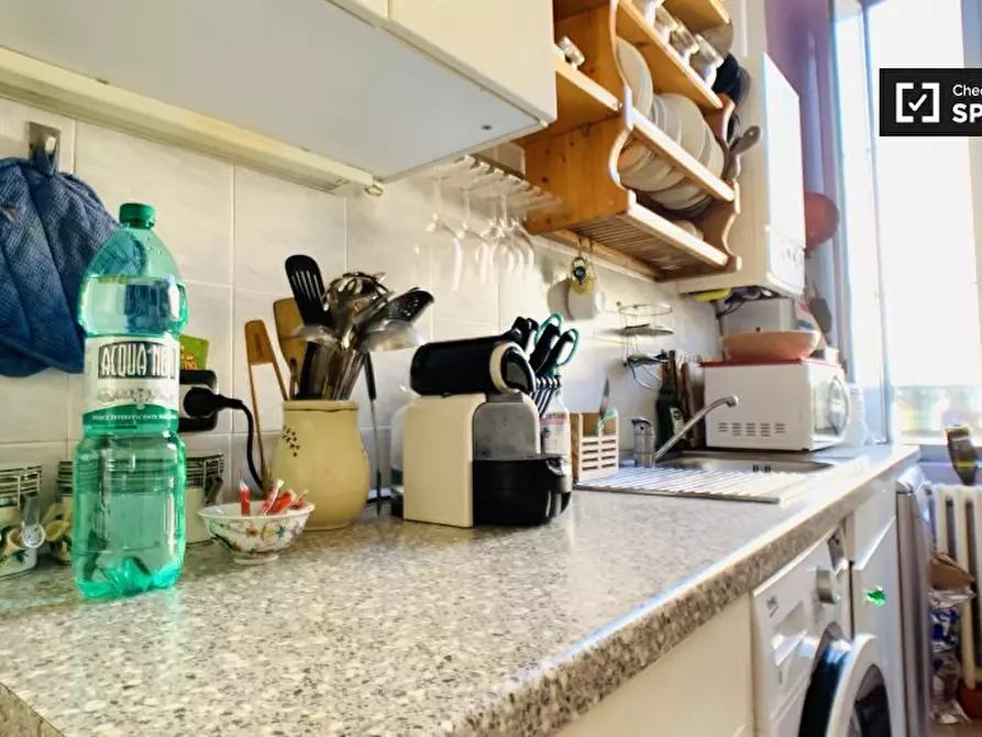 Immagine 15 di Camera condivisa in affitto  in Via di Monserrato, 00186 Roma RM, Italy a Roma