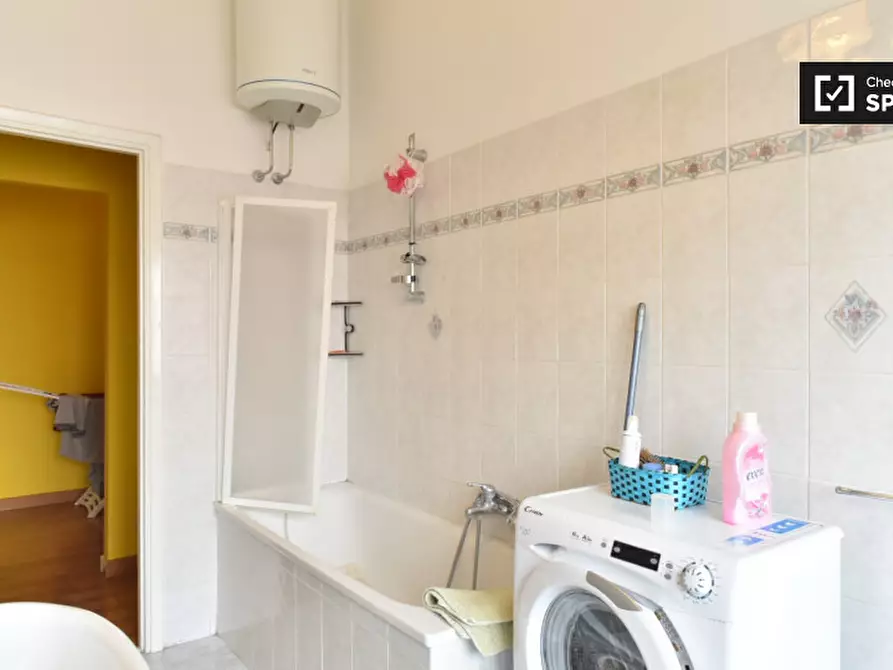 Immagine 10 di Camera condivisa in affitto  in Via Lorenzo Valla a Roma