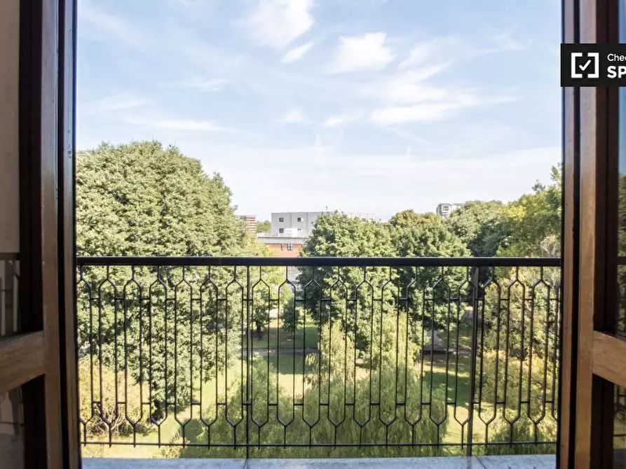 Immagine 10 di Camera condivisa in affitto  in Via Giuseppe Candiani a Milano