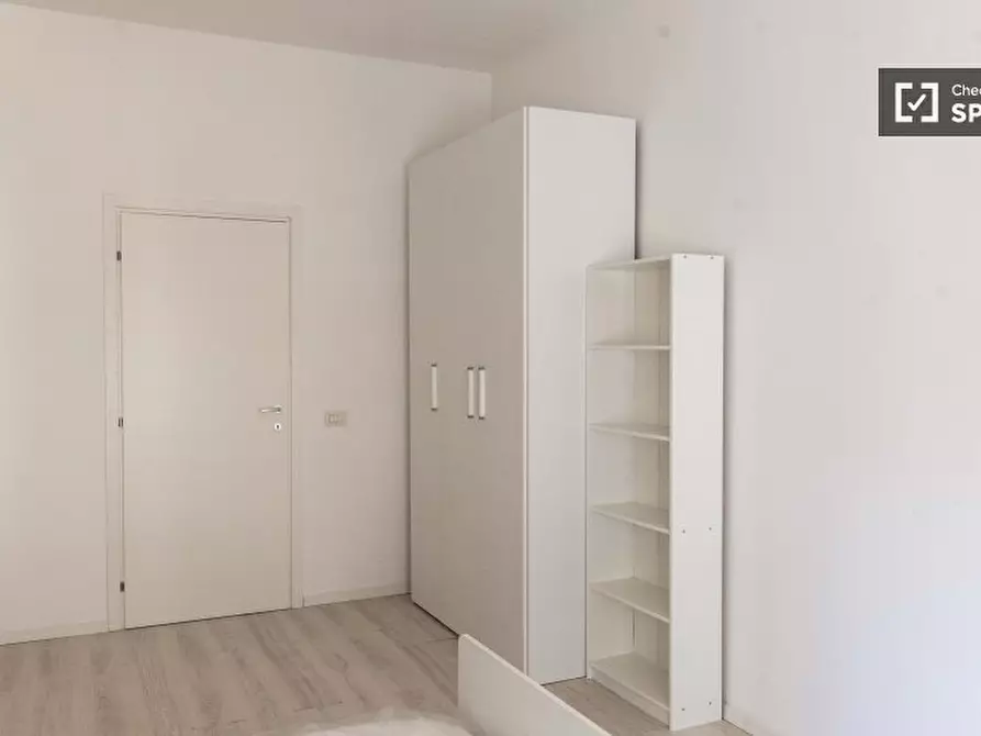 Immagine 6 di Camera condivisa in affitto  in Viale Libia a Roma