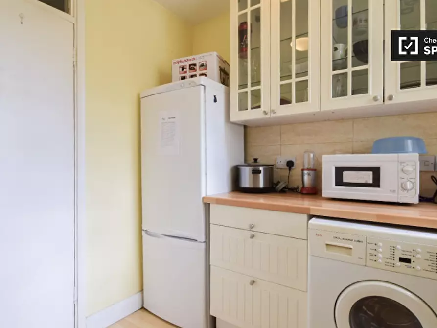 Immagine 8 di Camera condivisa in affitto  in Rayners Road a Wandsworth