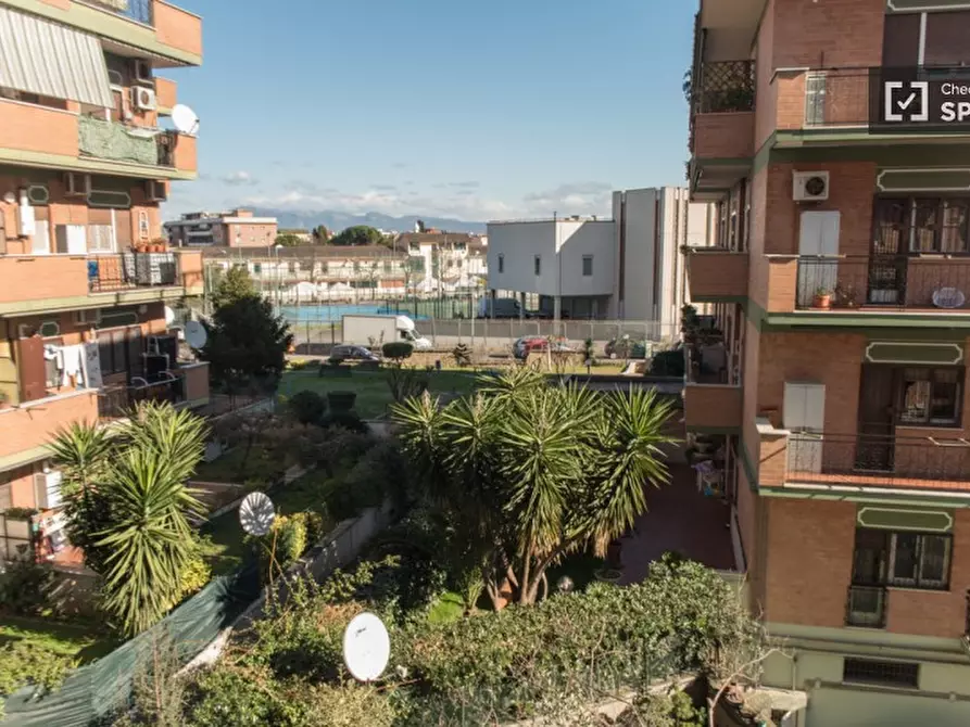Immagine 14 di Camera condivisa in affitto  in Via Fratelli Poggini a Roma