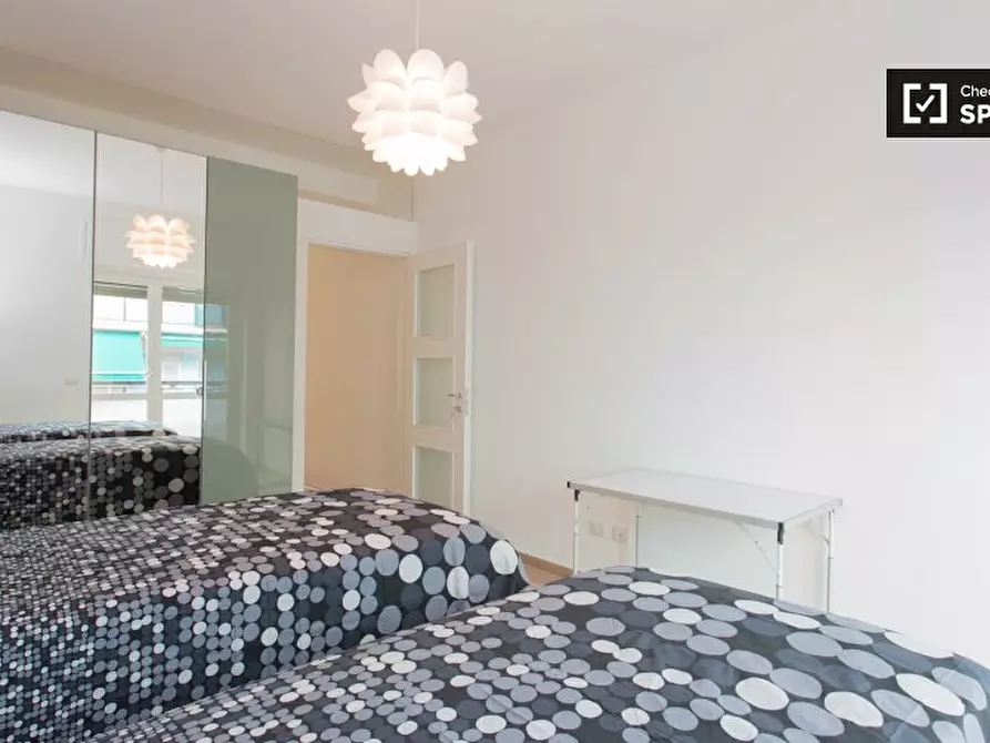 Immagine 4 di Camera condivisa in affitto  in Viale Giovanni da Cermenate a Milano