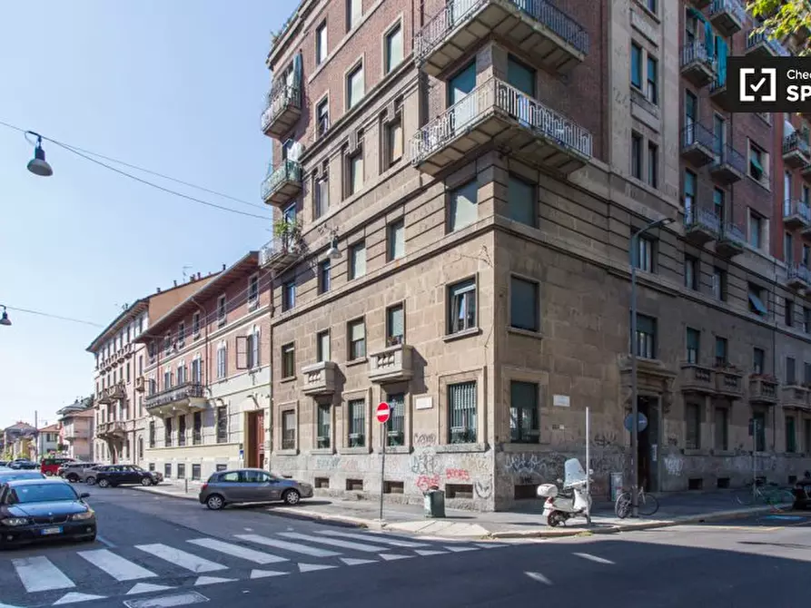 Immagine 17 di Camera condivisa in affitto  in Viale Campania a Milano