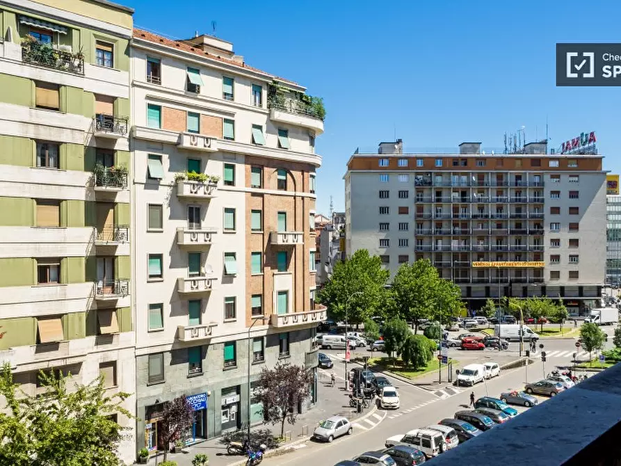 Immagine 5 di Camera condivisa in affitto  in Via Andrea Doria a Milano