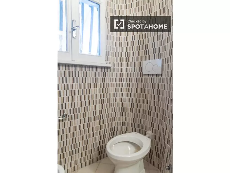 Immagine 4 di Appartamento in affitto  in Via della Camilluccia a Roma