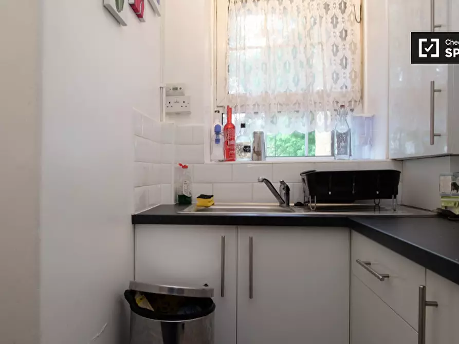 Immagine 13 di Camera condivisa in affitto  in Gill Street a Poplar