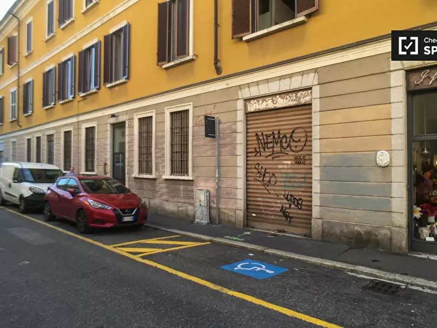 Immagine 17 di Camera condivisa in affitto  in Via Pietro Custodi a Milano