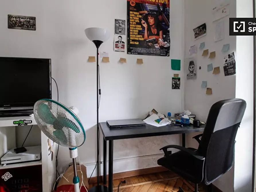 Immagine 4 di Camera condivisa in affitto  in Corso S. Maurizio a Torino