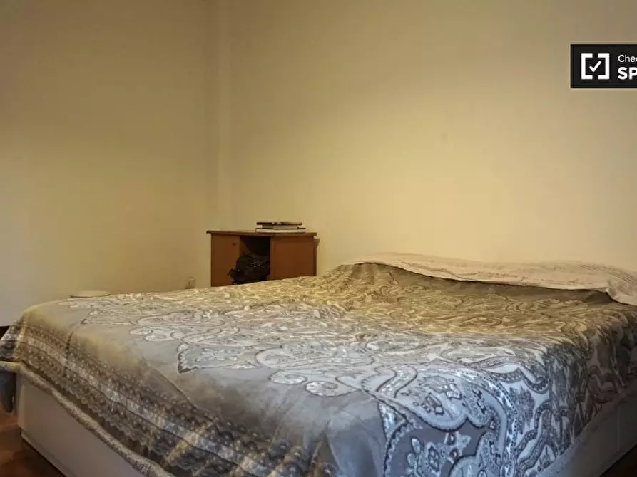 Immagine 3 di Camera condivisa in affitto  in Via Orbetello a Milano