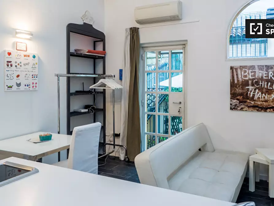 Immagine 2 di Ufficio in affitto  in Via San Carpoforo a Milano